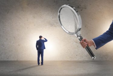 Minimize the need for micromanagement with field sales management software